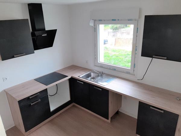Maison Etuz 6 pièce(s) 98 m2