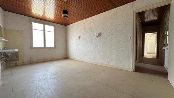 Foncier rare vue mer , maison à reconstruire à votre image