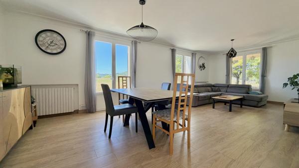 Propriété équestre avec piscine et dépendances. Penne-d'Agenais (47140)