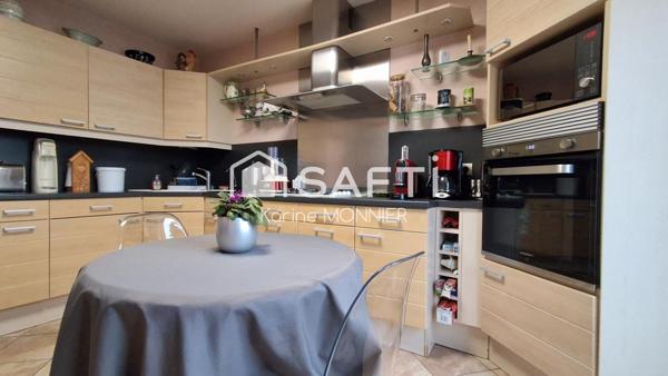 Maison avec prestations proche Lons le saunier nord