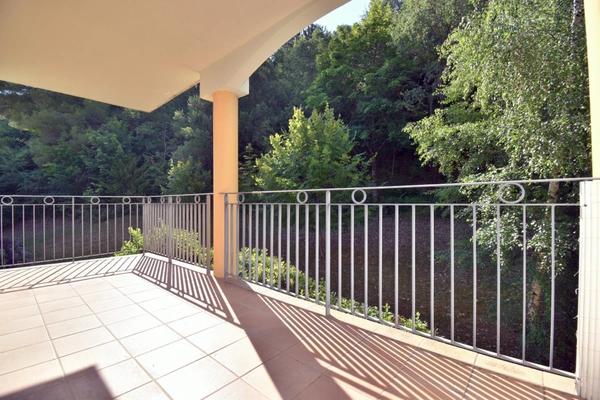 Appartement TYPE 3 avec terrasse et garage à DIGNE LES BAINS (04)