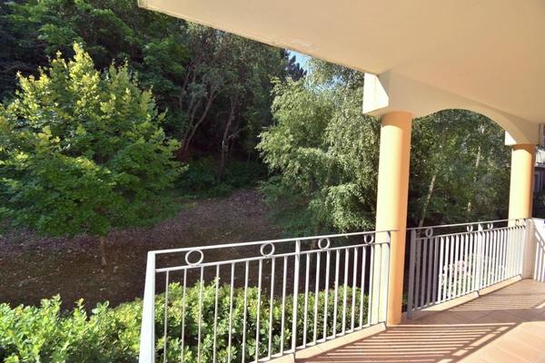 Appartement TYPE 3 avec terrasse et garage à DIGNE LES BAINS (04)