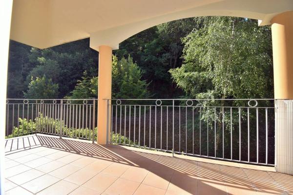 Appartement TYPE 3 avec terrasse et garage à DIGNE LES BAINS (04)
