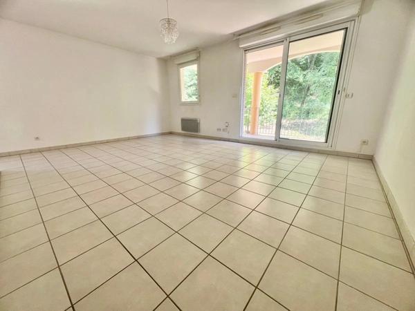 Appartement TYPE 3 avec terrasse et garage à DIGNE LES BAINS (04)