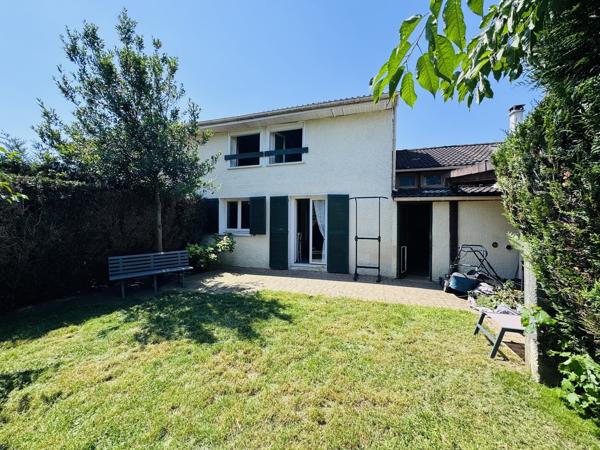 Maison 5 pièces avec garage sur 150 m2 de terrain à Ozoir-la-Ferriere 309 000 € H.A.I.*