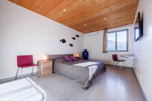 Maison à vendre  5 pièces - 205,97 m2 STE LUCIE DE PORTO VECCHIO - 201