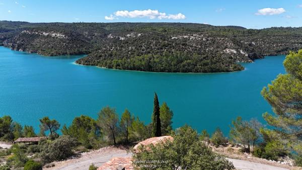 Villa en Provence au bord du Lac d'Esparron de Verdon
