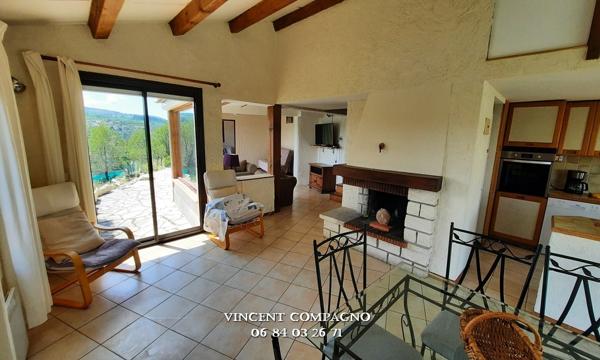 Villa en Provence au bord du Lac d'Esparron de Verdon