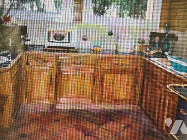 A vendre, Charente Maritime, Saint Just Luzac,  propriété sur environ 2 ha , comprenant une mai...