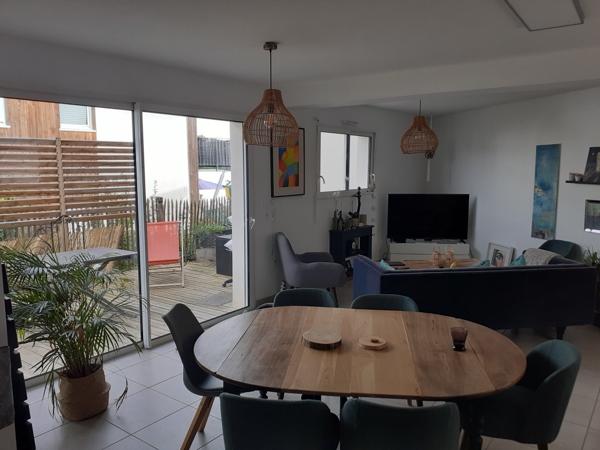 Montreuil-Juigné (49460) Maison récente avec jardin