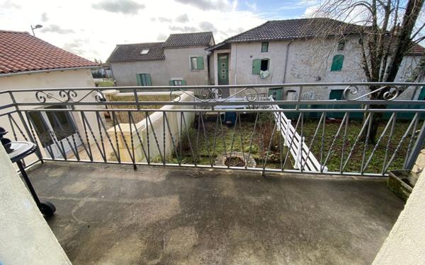 Maison à louer    3 pièces •  Champcevinel