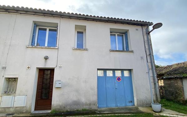 Maison à louer    3 pièces •  Champcevinel