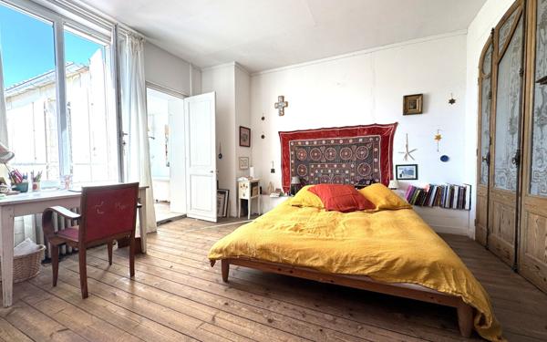 Maison à vendre    9 pièces • 199 m2 La Rochelle