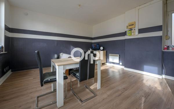 Immeuble à vendre    6 pièces •  Armentières