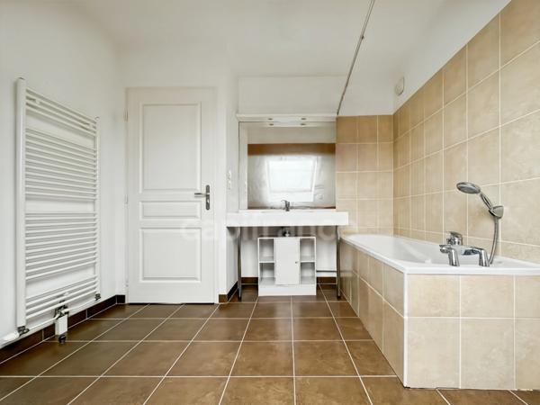 Très beau T2 refait à neuf – GENLIS