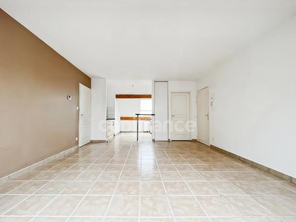 Très beau T2 refait à neuf – GENLIS