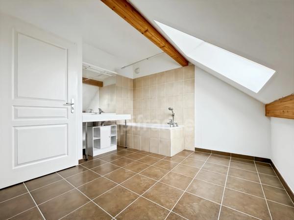 Très beau T2 refait à neuf – GENLIS