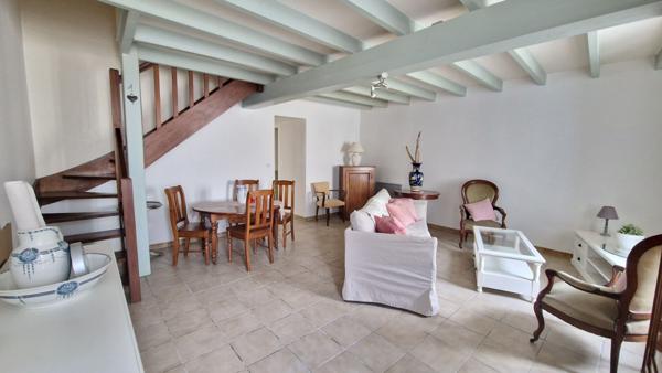 Maison - 6 pièces - 90 m²