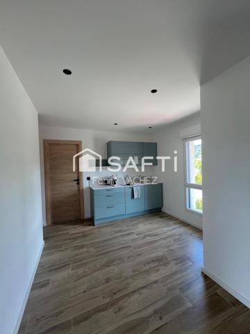 Ensemble de bureaux loués - Montauroux 61m2