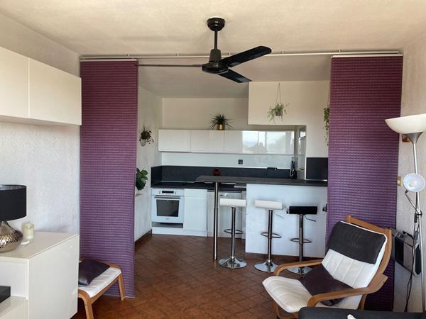 Charmant T2 de 35m² vue mer - Secteur Le Brusq - SIX FOURS LES PLAGES