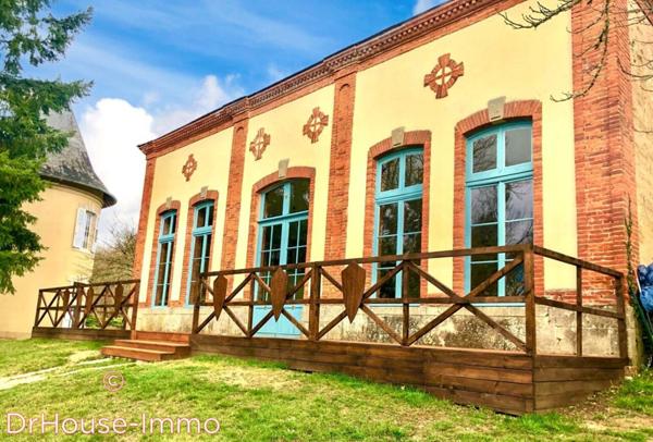 Château à vendre 18 pièces de 670 m²