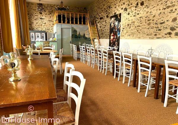 Château à vendre 18 pièces de 670 m²