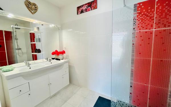 Maison à vendre    4 pièces •  Royan