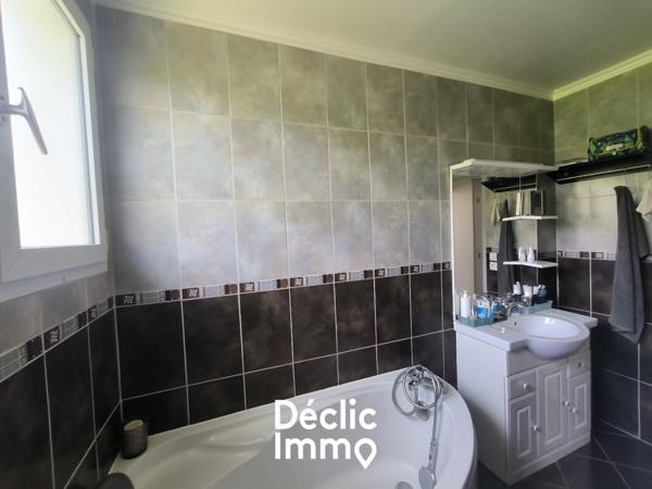Vente maison individuelle Aiffres, 121m² 6 pièces 246 750€ avec garage