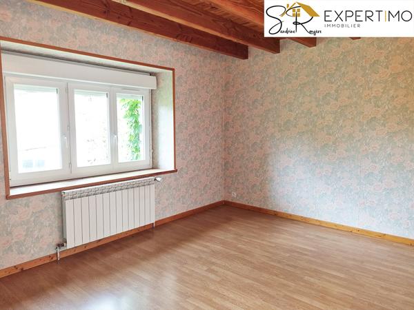 Davayat (63200) Maison d’habitation de 153 m² et grange de 80 m² sur terrain clos et arboré de 1453 m².