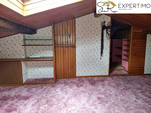 Davayat (63200) Maison d’habitation de 153 m² et grange de 80 m² sur terrain clos et arboré de 1453 m².