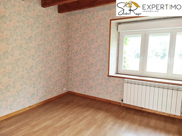 Davayat (63200) Maison d’habitation de 153 m² et grange de 80 m² sur terrain clos et arboré de 1453 m².