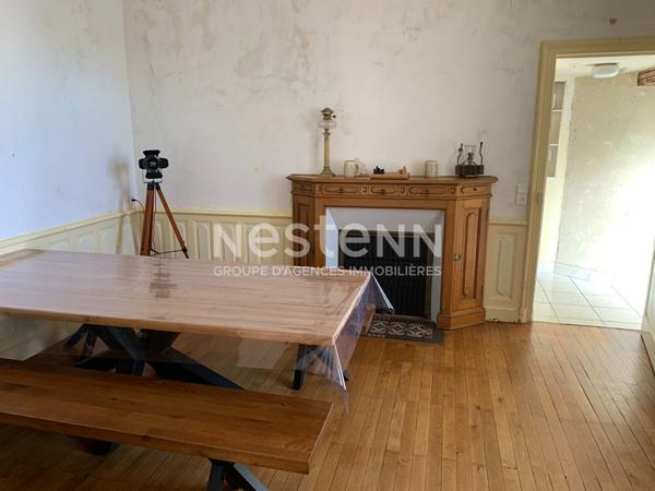Maison spacieuse de 160m² habitable avec 4 chambres plein centre de Bressuire