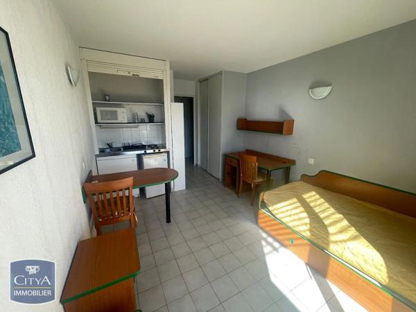 Appartement à louer 1 pièce 17.51m² Valbonne (06560)