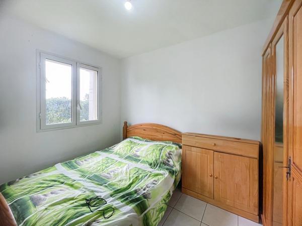 Dpt La Réunion (974), à vendre à BRAS PANON Bel appartement T3 de 57 m² avec jardin