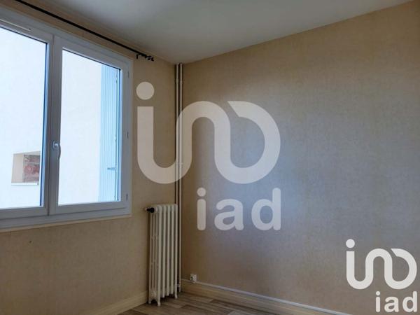 Appartement 3 pièces de 52 m² à Montluçon (03100)