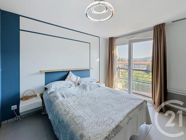Appartement Duplex à vendre  4 pièces - 118,13 m 2   LA ROQUETTE SUR SIAGNE  - 06