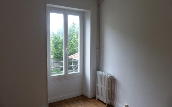 Appartement à louer    4 pièces •  Donzy