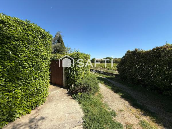 VALREAS, Maison de plain pied sur vaste parcelle.