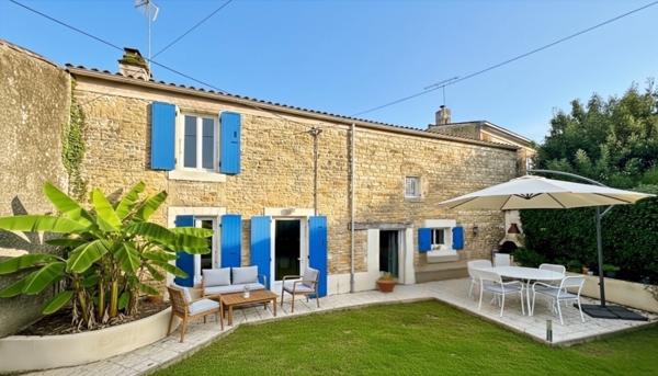 Maison à vendre 4 pièces SURGERES (17)