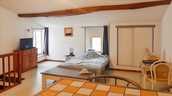 Maison à vendre 4 pièces SURGERES (17)