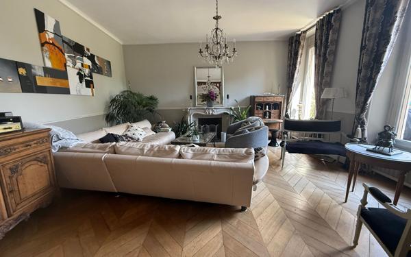 Maison à vendre    7 pièces •  Laon