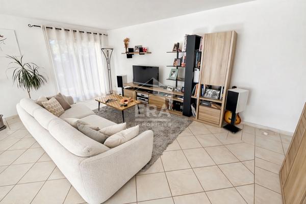 Les Pennes Mirabeau - Maison T5 de 135m2 sur parcelle de 1200m2, avec double garage et piscine