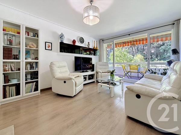 Appartement T3 à vendre  3 pièces - 68,69 m 2   ANTIBES  - 06