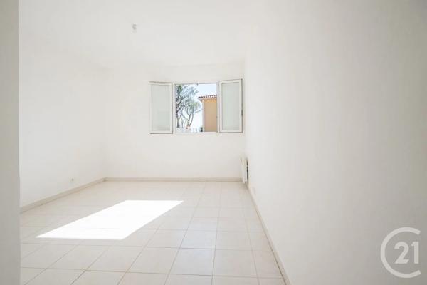 Appartement T3 à vendre  3 pièces - 68,69 m 2   ANTIBES  - 06