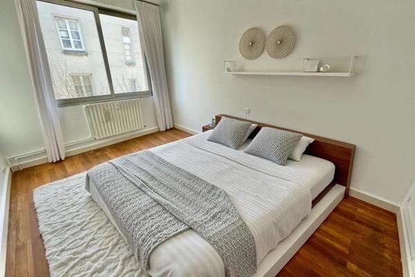 A LOUER - NANTES HYPER CENTRE - Grand T2 Refait à NEUF de 60 m²