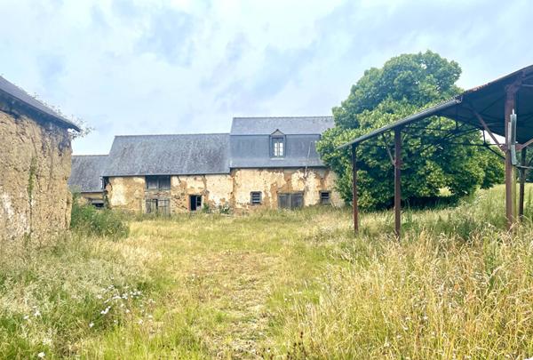 À VENDRE - BETTON / ANCIEN CORPS DE FERME À RÉNOVER / TERRAIN 3000 M²