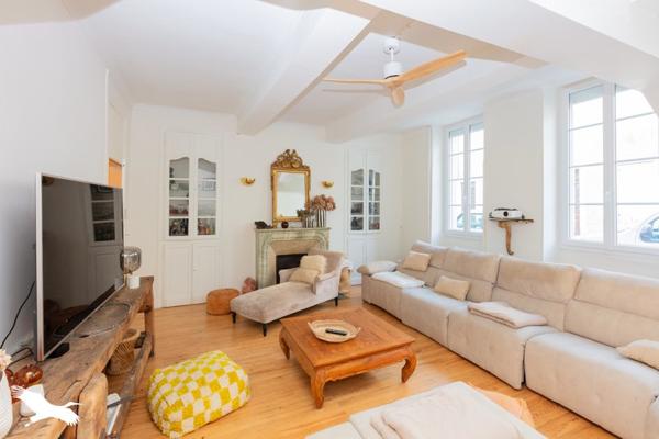 Maison à vendre |  Fleurance |  10 pièces | 345 m²
