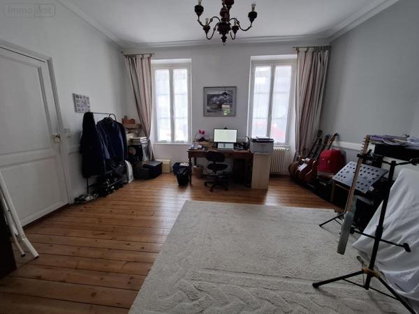 Maison à vendre à Saintes en Charente-Maritime (17100), ref : 17111-660