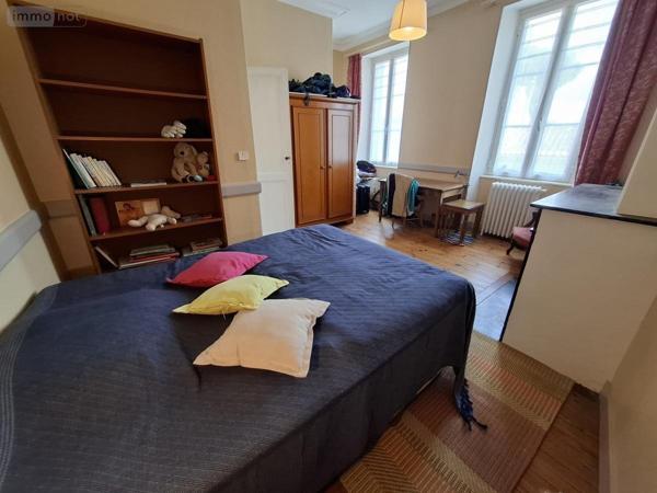 Maison à vendre à Saintes en Charente-Maritime (17100), ref : 17111-660