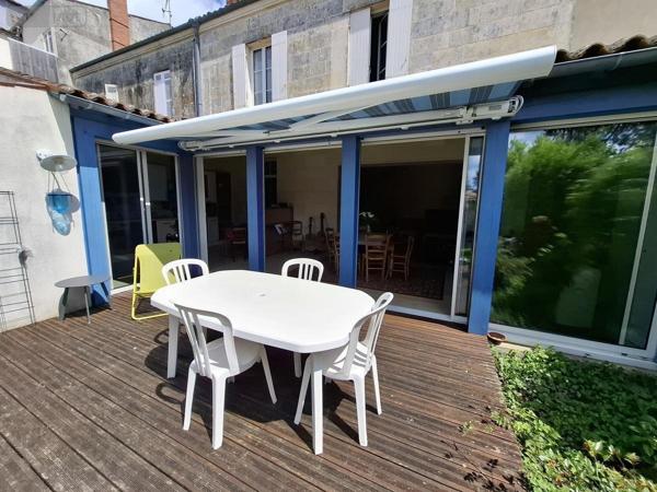 Maison à vendre à Saintes en Charente-Maritime (17100), ref : 17111-660